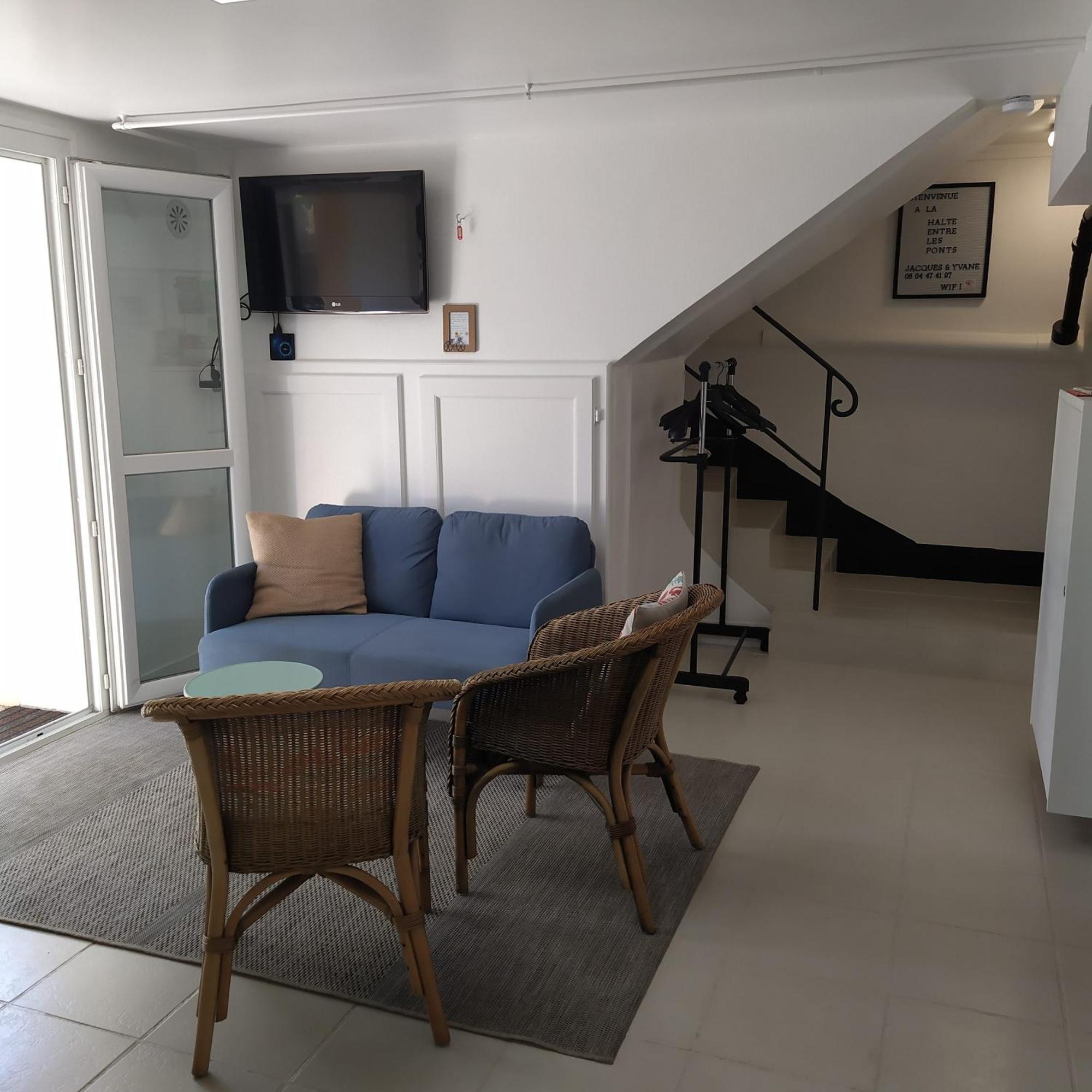 Apartment - Halte Entre Les Ponts - En Toute Simplicite *